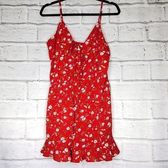Everly Sleeveless floral red romper medium - Picture 1 of 10